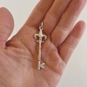 Fleur de lis Key Pendant Serling Silver